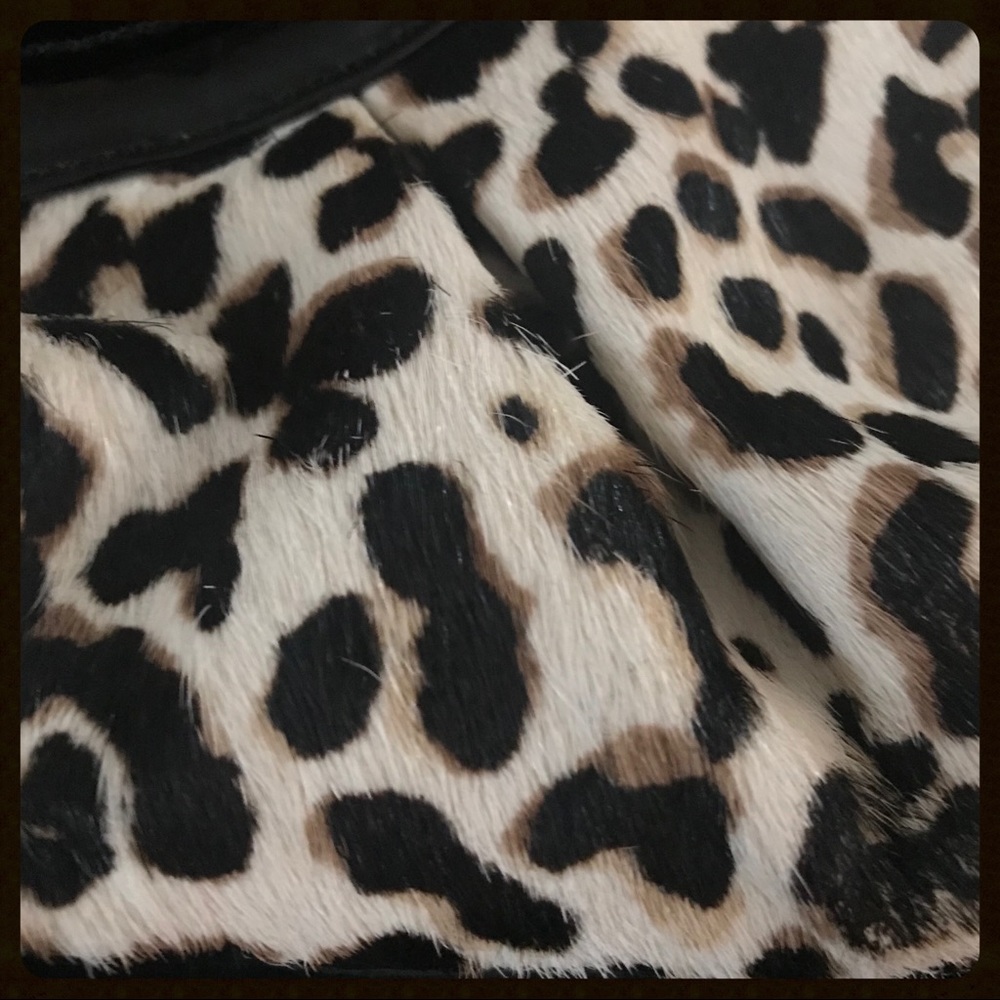 WHBM RUCHED HANDBAG ~ PRISTINE!! - Picture 8 of 9